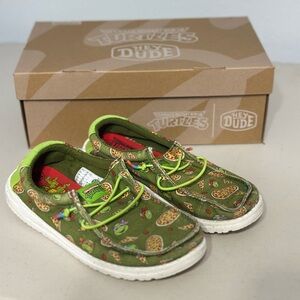 Kids Hey Dude Wally Youth Teenage Mutant Ninja Turtles J2 TMNT Pizza Slip On